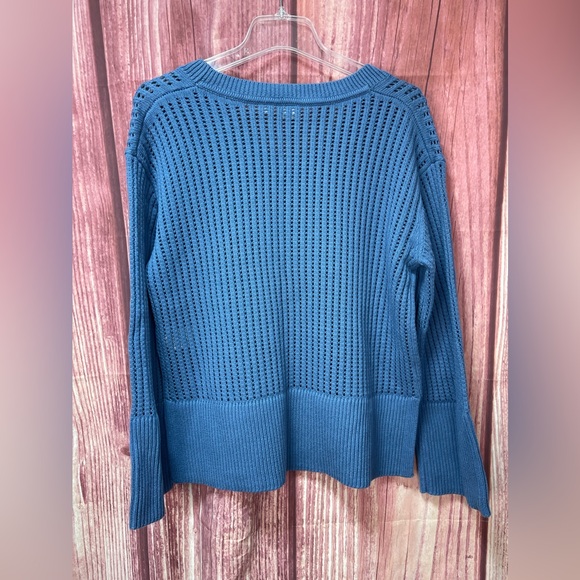 Gap blue cotton V-neck opened stitch relaxed sweater women’s size M - Picture 3 of 14
